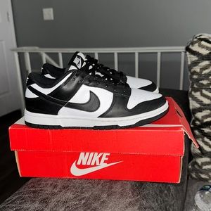 Women’s Nike Panda Dunks (Worn once)